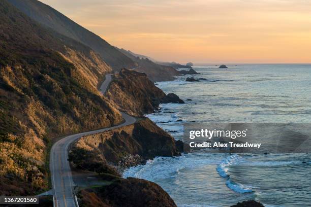 pacific one road trip from san francisco to los angeles - pacific-coast-ranges stockfoto's en -beelden
