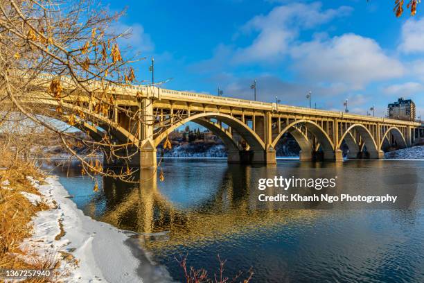 saskatoon city, saskatchewan, canada. city is also called as paris of the north as there is a lot of bridges. - saskatoon stock pictures, royalty-free photos & images