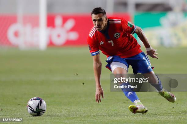 Alexis Sánchez of Chile ctb during a match between Chile and Argentina as part of FIFA World Cup Qatar 2022 Qualifiers at Zorros del Desierto Stadium...