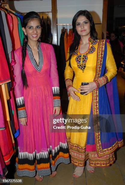 Zarine Khan attends the launch of Nishka Lulla and Rajat Tangri"u2019s new collection at Fuel Fuel store on October 12,2012 in Mumbai, India.