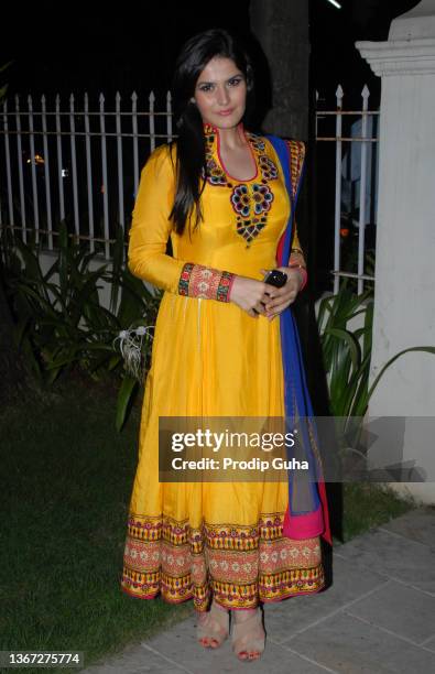 Zarine Khan attends the launch of Nishka Lulla and Rajat Tangri"u2019s new collection at Fuel Fuel store on October 12,2012 in Mumbai, India.