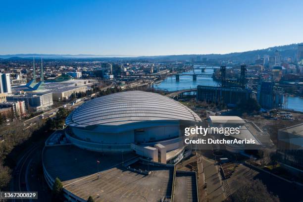 aerial view of moda center arena in portland, oregon - rose garden arena stock pictures, royalty-free photos & images