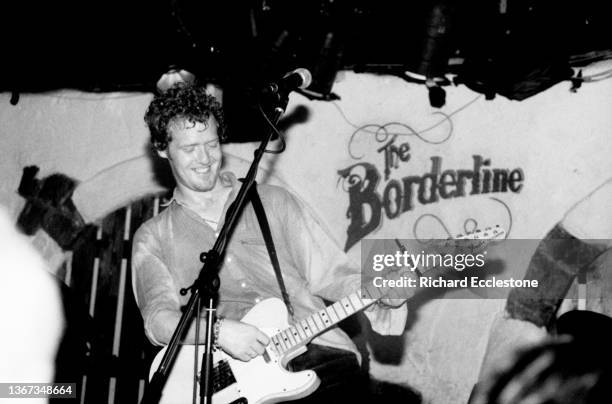 Irish rock band The Frames live at the Borderline, London, 2001. Featuring Glen Hansard , Joe Doyle , Colm Mac Con Iomaire and David Odlum .