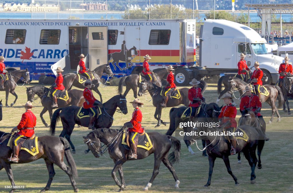 Rcmp Royal Canadian Mounted Police High-Res Stock Photo - Getty Images