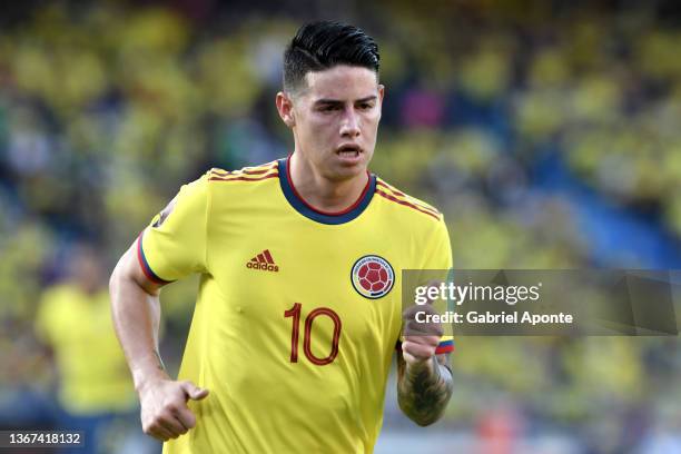 James Rodríguez of Colombia gestures during a match between Colombia and Peru as part of FIFA World Cup Qatar 2022 Qualifiers at Roberto Melendez...