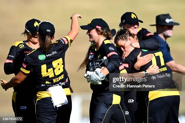 The Wellington Blaze celebrate after winning the Super Smash domestic cricket Twenty20 final between the Wellington Blaze the Otago Sparks at Seddon...