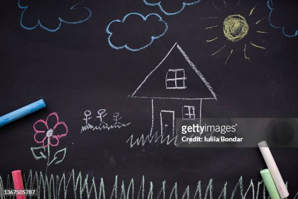 chalk drawing. - family drawing 個照片及圖片檔