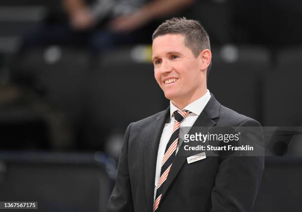 Jaka Lakovic, head caoch of Ulm reacts during the BBL game between Hamburg Towers and Ratiopharm Ulm at edel-optics.de Arena on January 29, 2022 in...