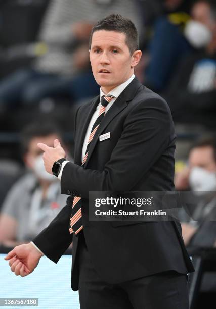 Jaka Lakovic, head caoch of Ulm reacts during the BBL game between Hamburg Towers and Ratiopharm Ulm at edel-optics.de Arena on January 29, 2022 in...