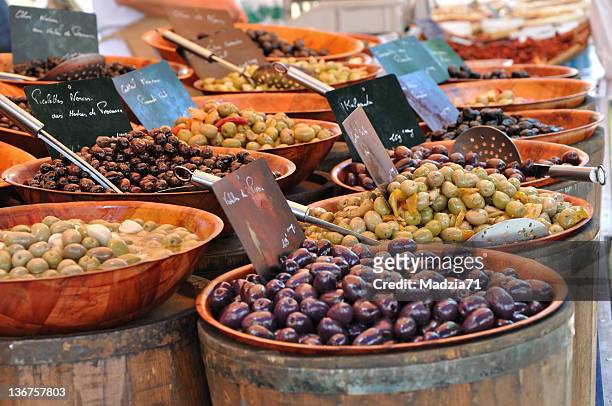 restaurant olives - provence alpes côte d'azur photos et images de collection