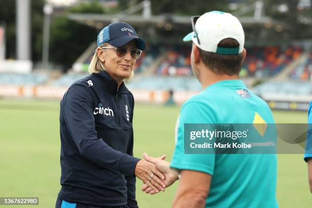 England coach Lisa Keightley and Australian coach Matthew Mott shake hands after the match finished in a draw during day four of the Women's Test...
