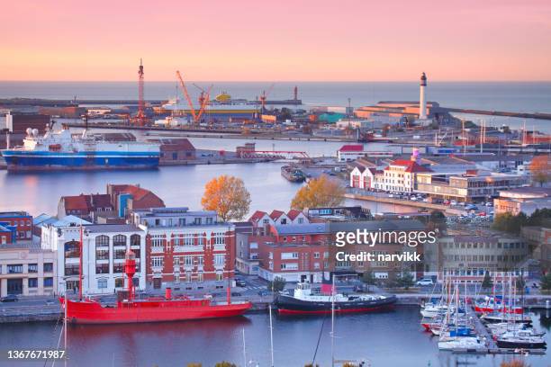 port in dunkirk - dunkirk stock pictures, royalty-free photos & images