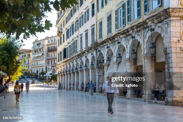 the liston in corfu town, corfu, greece - corfu town stock pictures, royalty-free photos & images