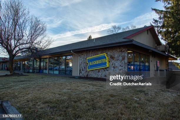 Blockbuster In Oregon 19 Blockbuster (Bend Oregon) Stock Photos, High-Res Pictures, and ...