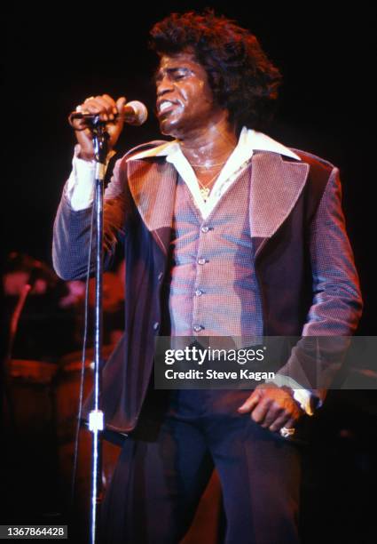 2 078 James Brown Singer Photos High Res Pictures Getty Images 2-078-james-brown-singer-photos-high-res-pictures-getty-images