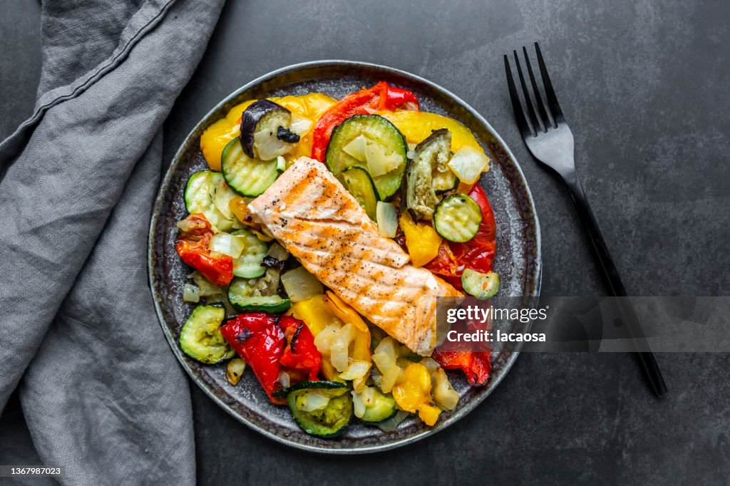 Roasted salmon with vegetables