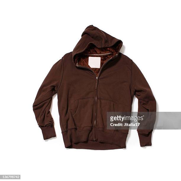 marrón-sudadera con capucha sobre fondo blanco - sweatshirt fotografías e imágenes de stock