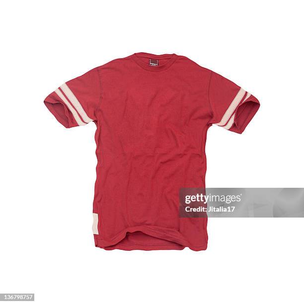 vintage-red football jersey - blank - clothing isolated stockfoto's en -beelden
