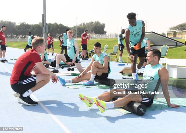 Jordan Reece Arsenal Physio Photos and Premium High Res Pictures - Getty Images