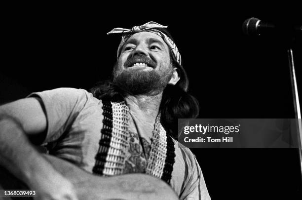 Country music singer-songwriter Willie Nelson performs at the Great Southeast Music Hall on October 27, 1975 in Atlanta, Georgia.