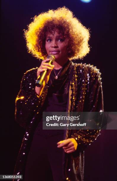 American Pop and R&B singer Whitney Houston performs onstage at Jones Beach Theatre, Wantagh, New York, August 2, 1986.