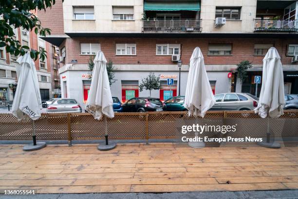 Terrace collected in Gaztambide street, on the same day that the modified ordinance of Madrid Terraces has entered into force, in Ponzano street, on...