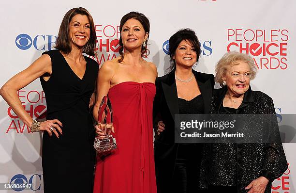 Actresses Wendie Malick, Jane Leeves, Valerie Bertinelli and Betty White pose with Favorite Cable TV Comedy Award for "Hot in Cleveland" in the press...