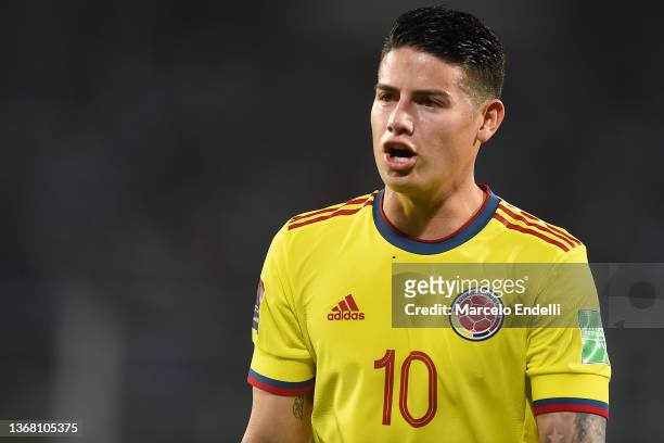 James Rodríguez of Colombia reacts during a match between Argentina and Colombia as part of FIFA World Cup Qatar 2022 Qualifiers at Mario Alberto...