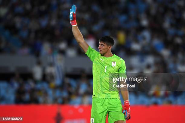 Sergio Rochet of Uruguay greets fans during a match between Uruguay and Venezuela as part of FIFA World Cup Qatar 2022 Qualifiers at Centenario...