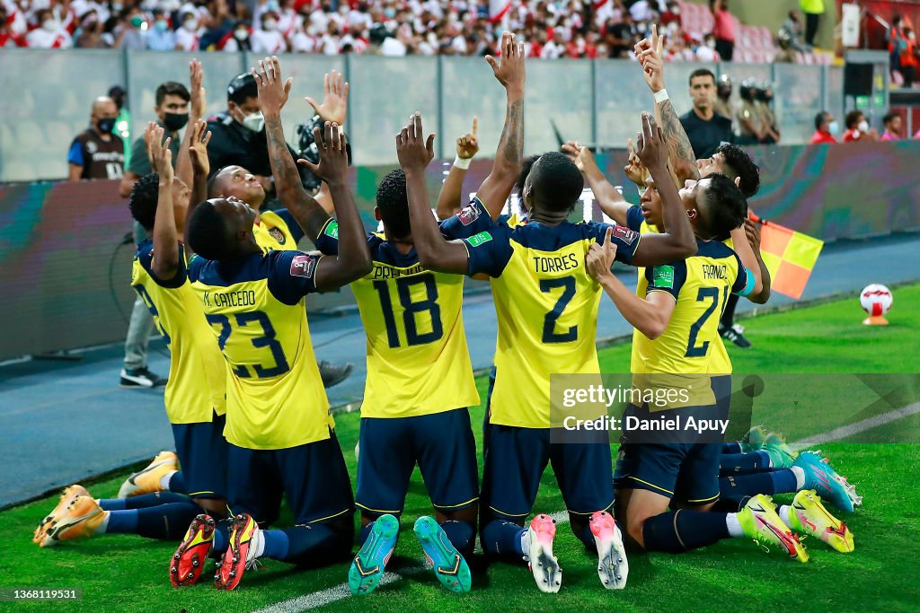 Peru v Ecuador - FIFA World Cup Qatar 2022 Qualifier