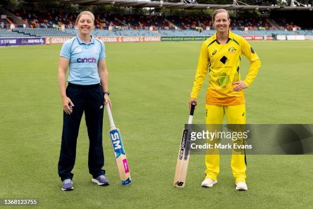 Captain of the England women's cricket team, Heather Knight and captain of the Australian women's cricket team, Meg Lanning pose for a photo during a...