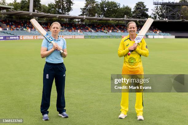 Captain of the England women's cricket team, Heather Knight and captain of the Australian women's cricket team, Meg Lanning pose for a photo during a...