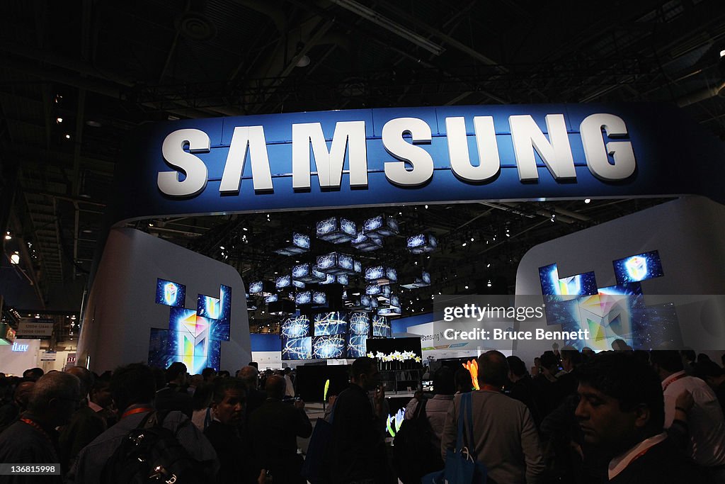 2012 Consumer Electronics Show Showcases Latest Technology Innovations