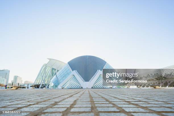 hemisfèric, ciutat de les arts i les ciències by santiago calatrava - city of arts & sciences stock pictures, royalty-free photos & images