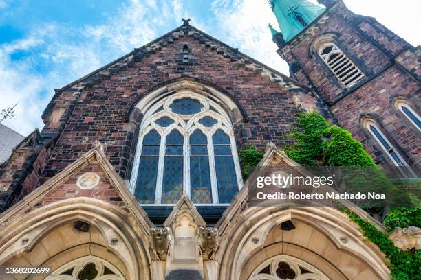 colonial facade of a church - baptist stock pictures, royalty-free photos & images