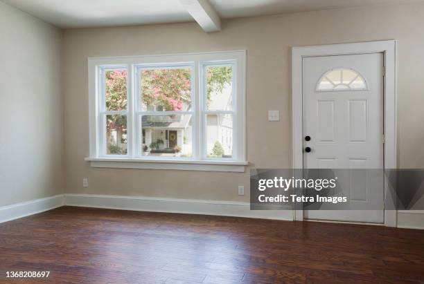 empty residential house interior - living room window stock pictures, royalty-free photos & images