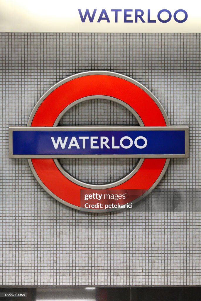 Iconic Waterloo Sign London Waterloo Railway Station London Underground Sign High-Res Stock ...