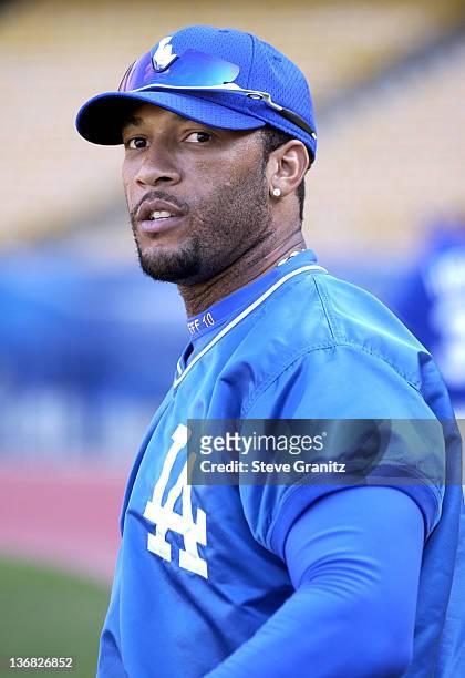Gary Sheffield during warm ups before the Saint Louis Cardivals vs Los Angeles Dodgers game August 31, 2001 at Dodger Stadium