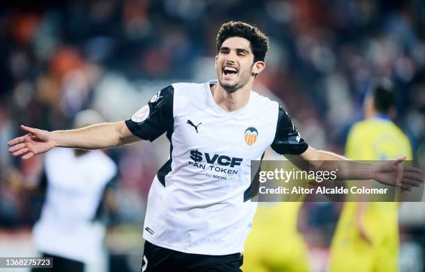 Goncalo Guedes of Valencia CF celebrates after scoring goal during the Copa del Rey Round of 8 match between Valencia CF and Cadiz CF at Estadio...