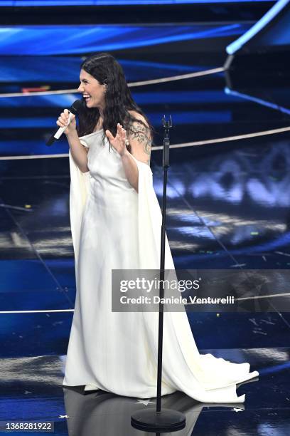 Elis attends the 72nd Sanremo Music Festival 2022 at Teatro Ariston on February 02, 2022 in Sanremo, Italy.