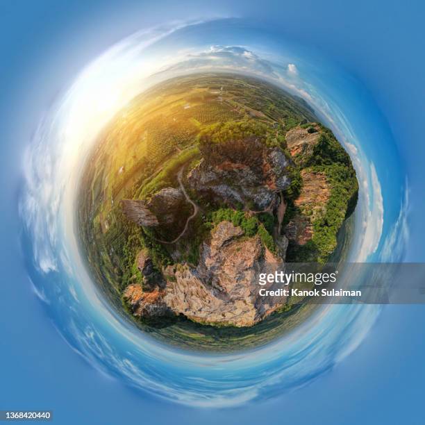 little planet effect from aerial - 360 fotografías e imágenes de stock