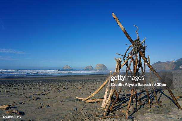 Rockaway Beach Oregon Scenic View Of Beach Against Clear Blue Sky, Stockfoto