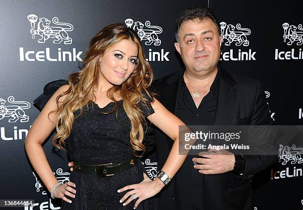 Andy Sogoyan Photos and Premium High Res Pictures - Getty Images