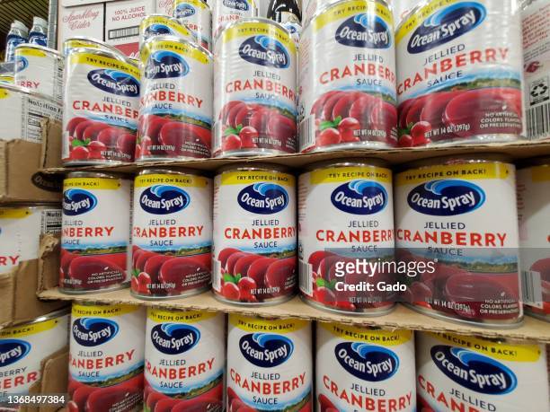 Does Dollar General Sell Cranberry Sauce? 