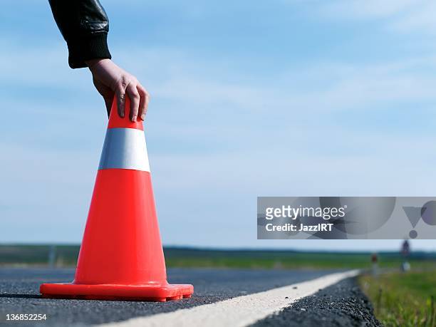 traffic cones - kon bildbanksfoton och bilder