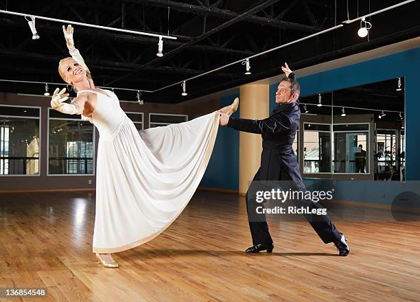 ballroom dancing couple - dance contest stock pictures, royalty-free photos & images