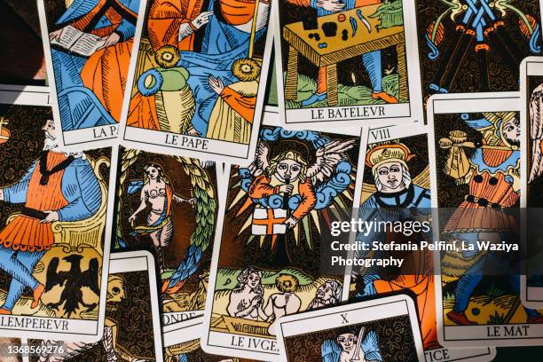 tarot cards - sia bildbanksfoton och bilder