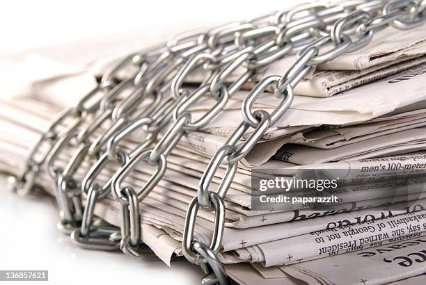 newspapers - censorship stockfoto's en -beelden