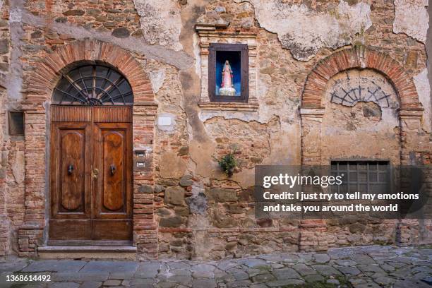 pereta, magliano in toscana - grosseto, tuscany, italy - steinhaus stock-fotos und bilder