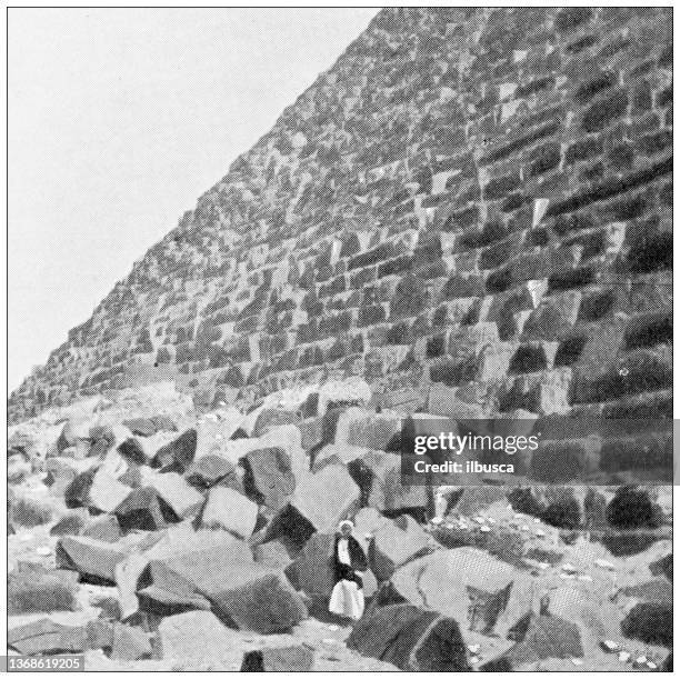 stockillustraties, clipart, cartoons en iconen met antique travel photographs of egypt: pyramid of kheops - betonblok